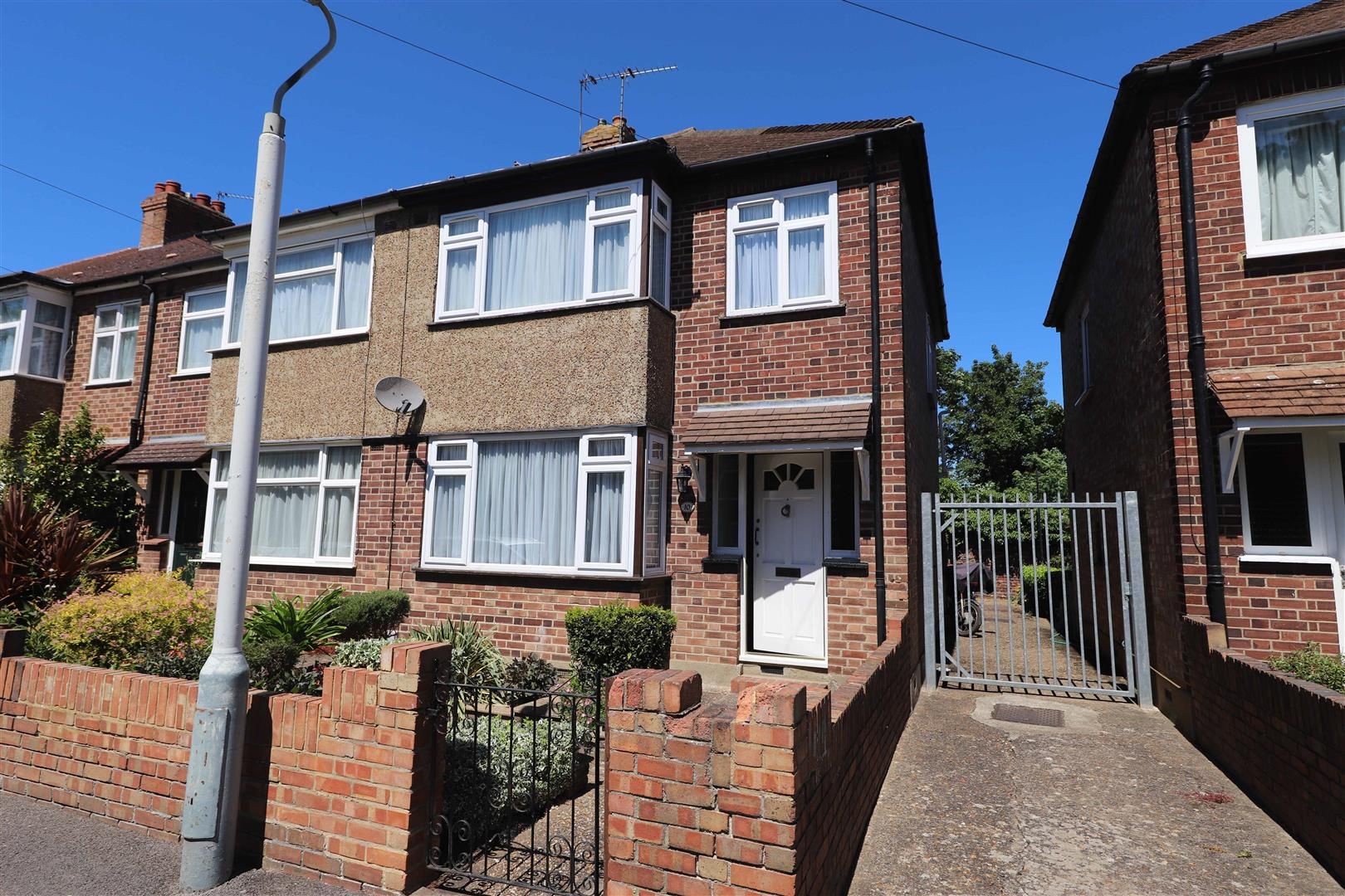 3 bed end terrace house for sale in Old Farm Road, West Drayton UB7