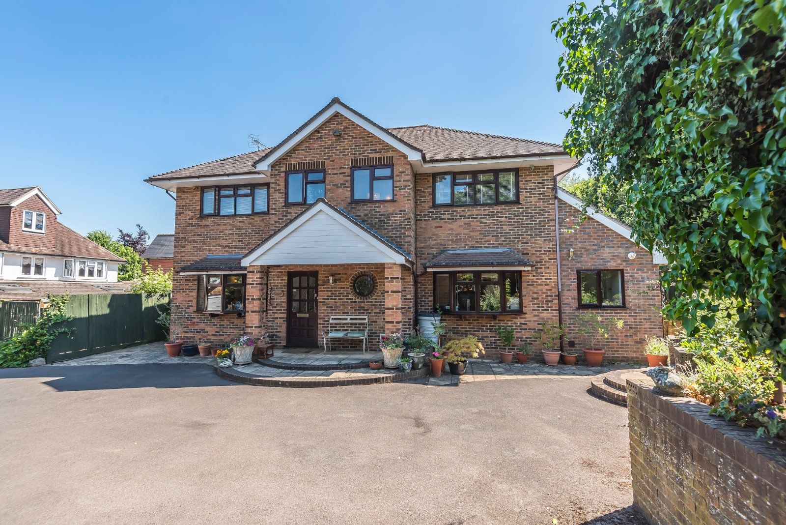 4 bed detached house for sale in Addington Road, Reading, Berkshire RG1