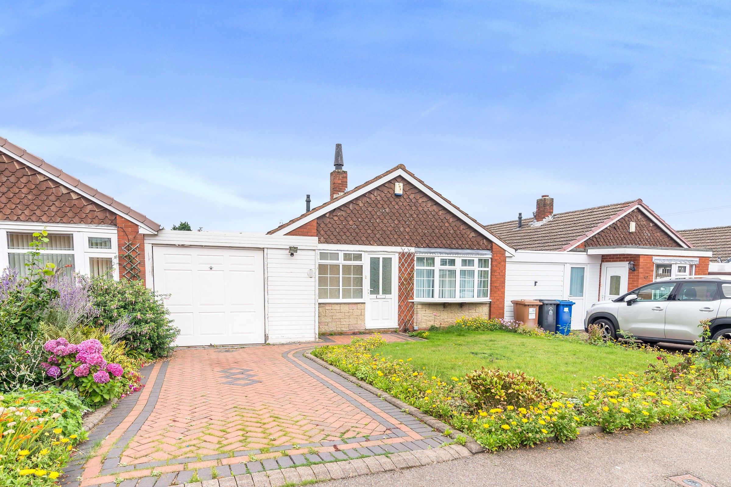 2 bed bungalow for sale in Glenmore Avenue, ., Burntwood, Staffordshire