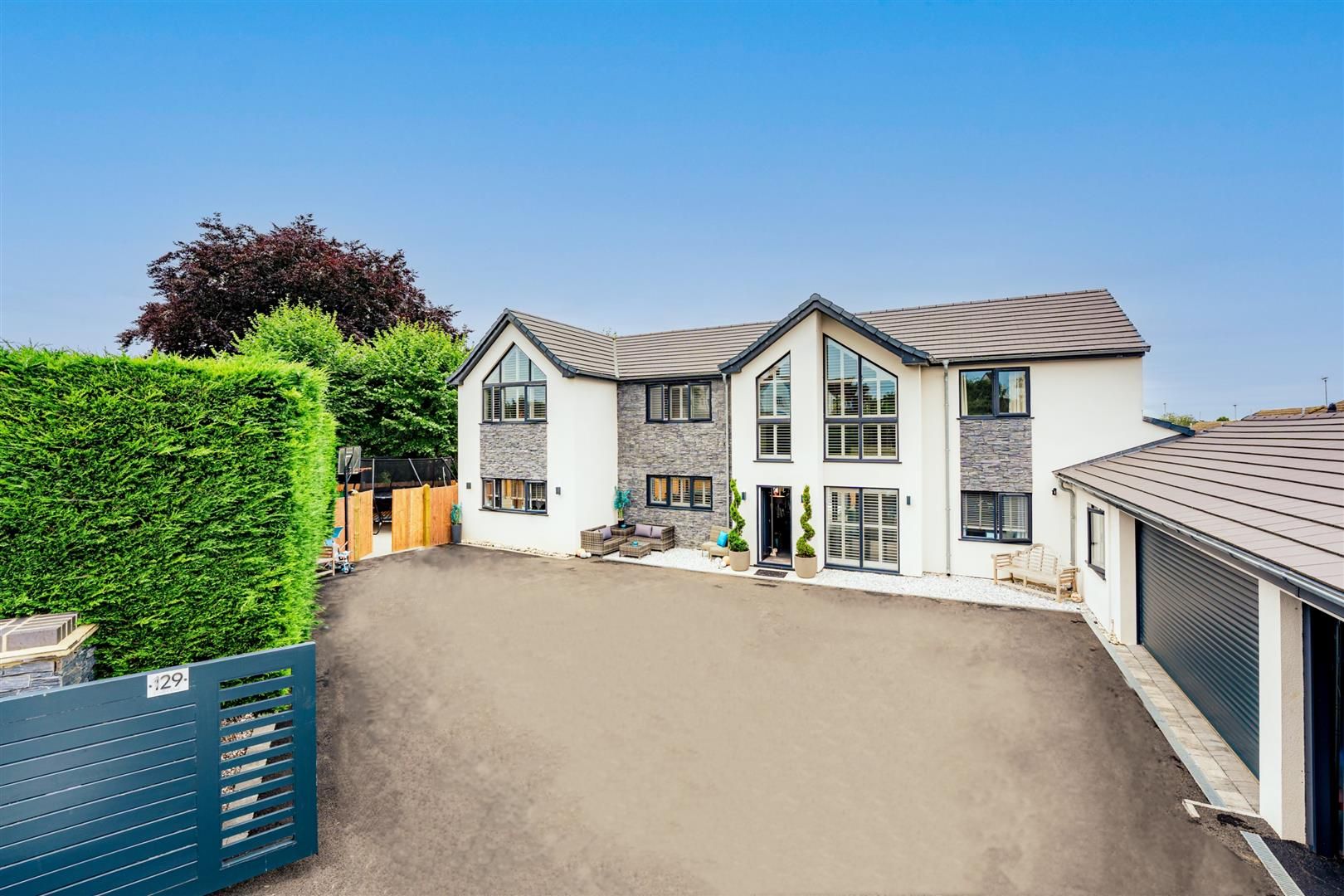 5 bed detached house for sale in Oundle Road, Thrapston, Kettering NN14