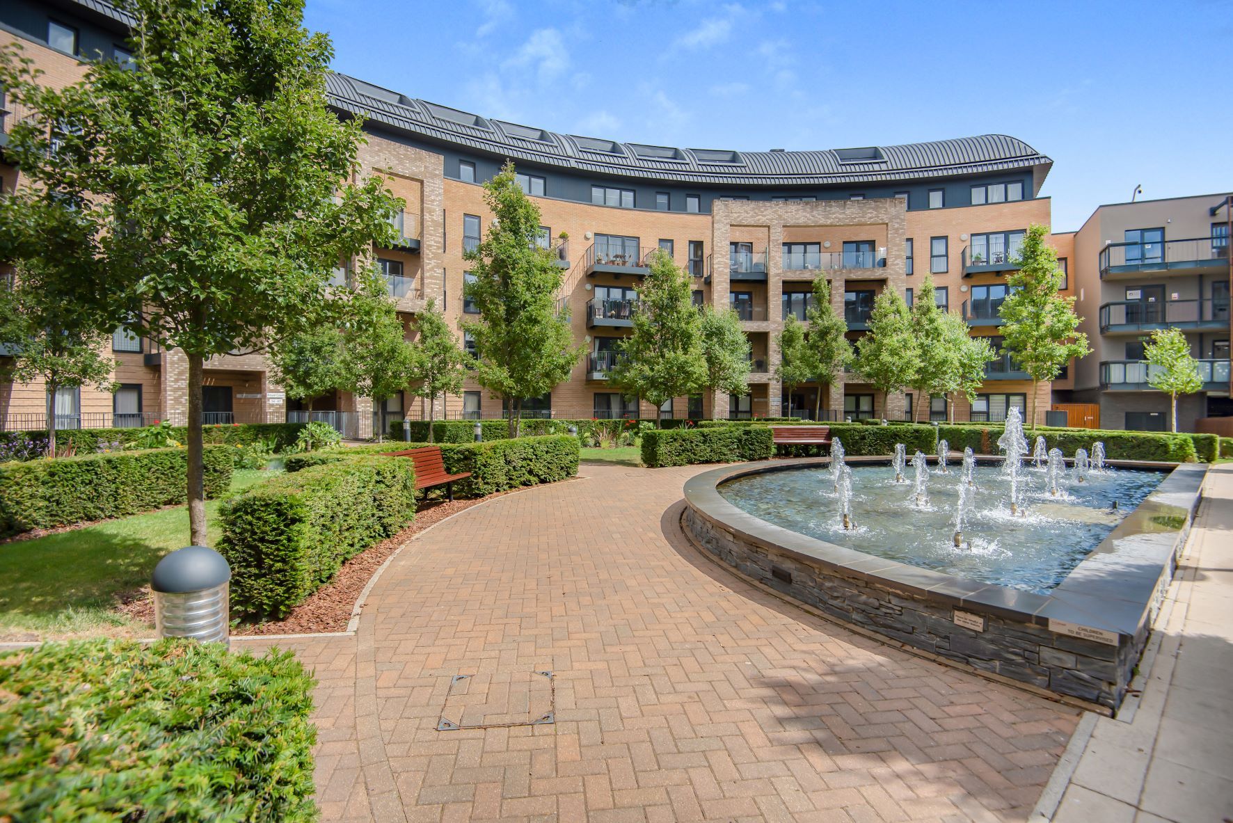 3 bed flat for sale in Howard Road, Stanmore HA7 Zoopla