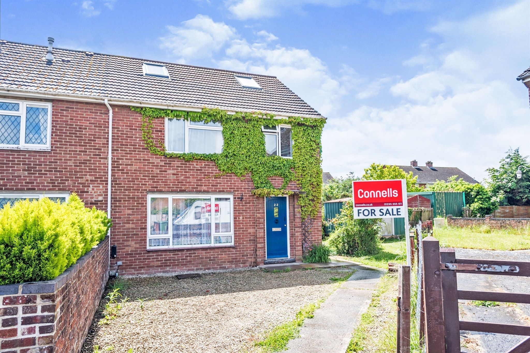 4 bed semidetached house for sale in Barretts Way, Sutton Courtenay