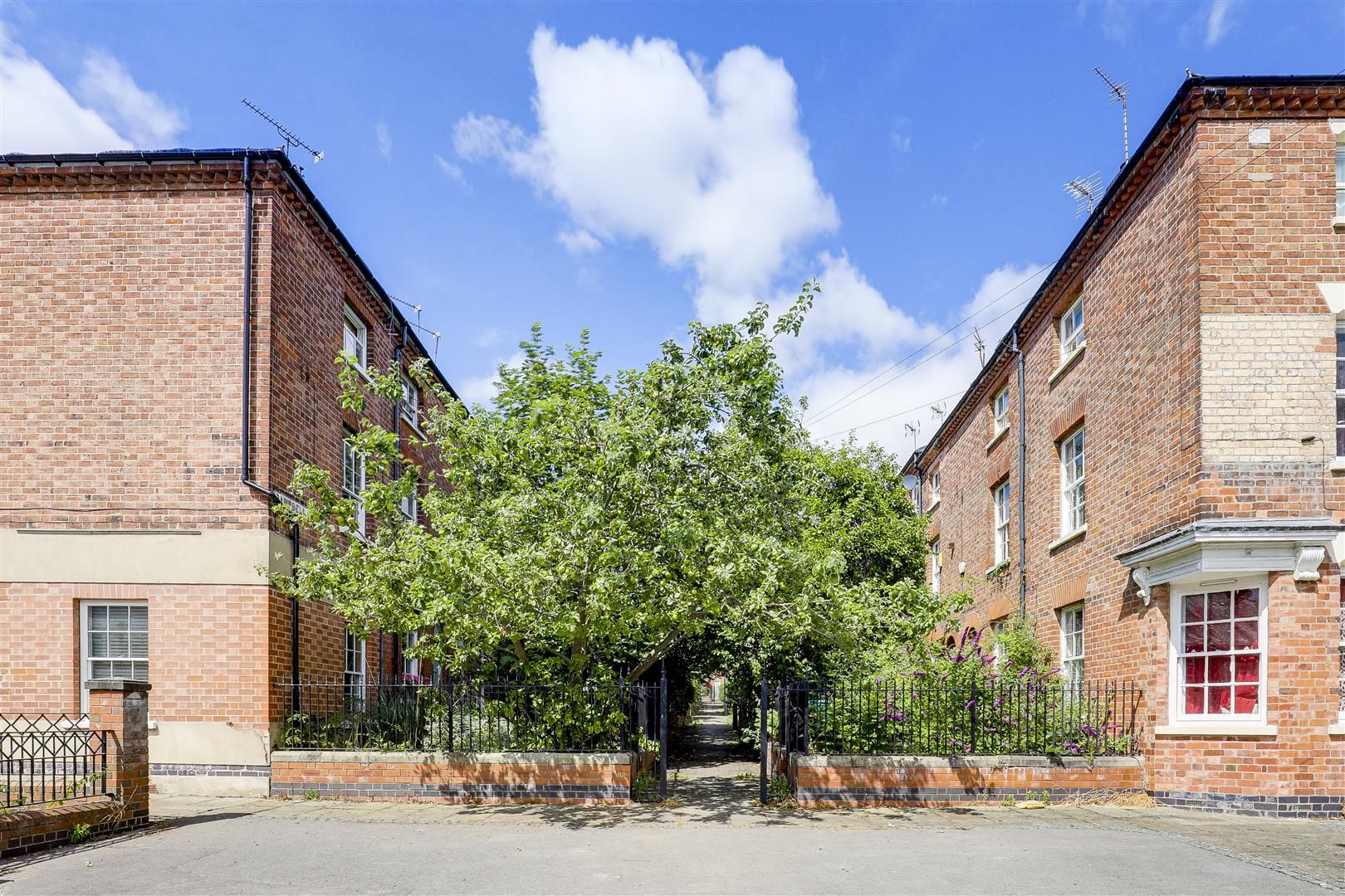 3 bed terraced house for sale in Campbell Grove, Nottingham