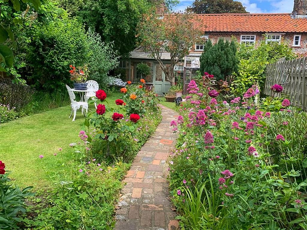 2 bed property for sale in The Londs, Overstrand, Cromer NR27 Zoopla