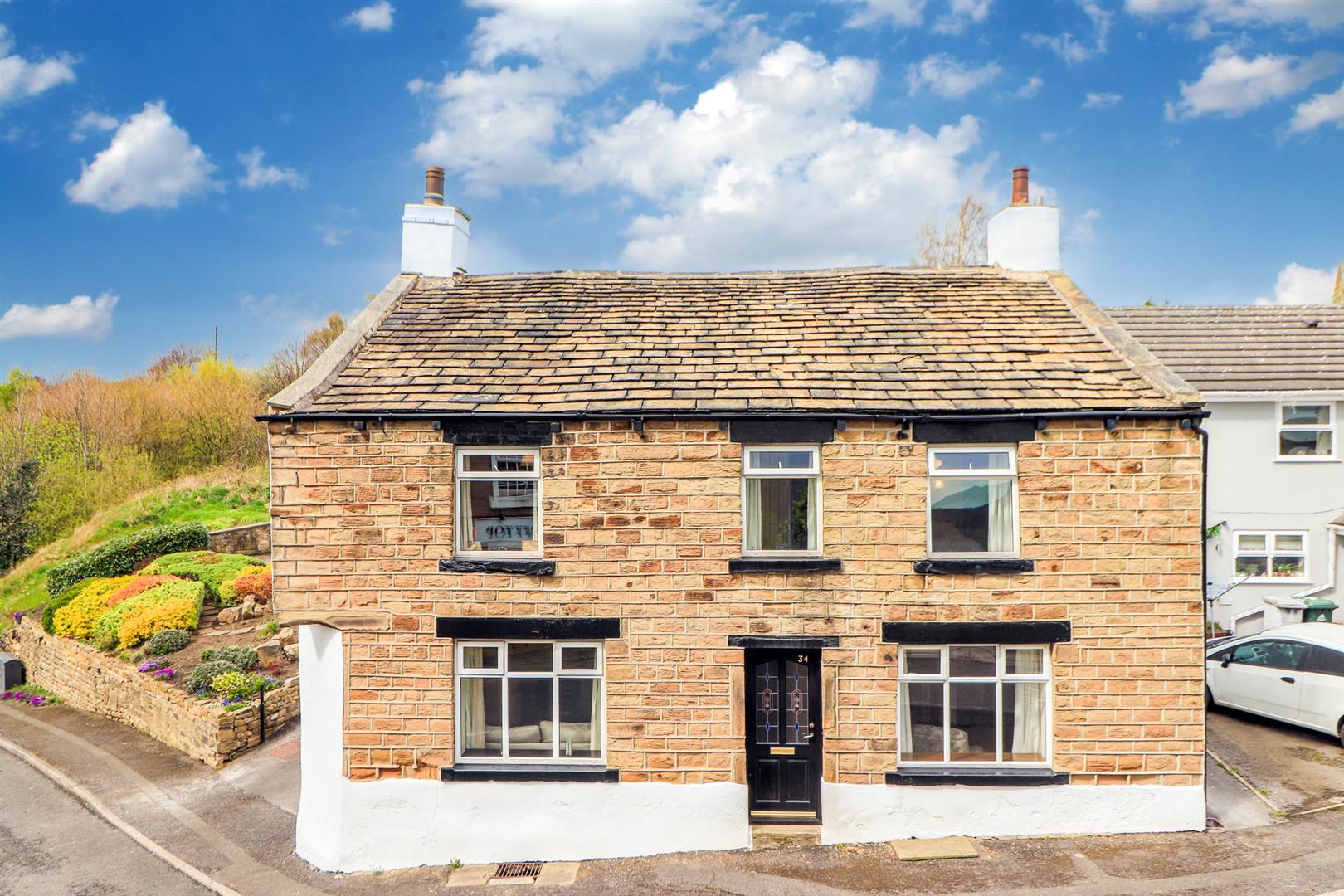 4 bed detached house for sale in Albion Road, Thornhill Edge, Dewsbury