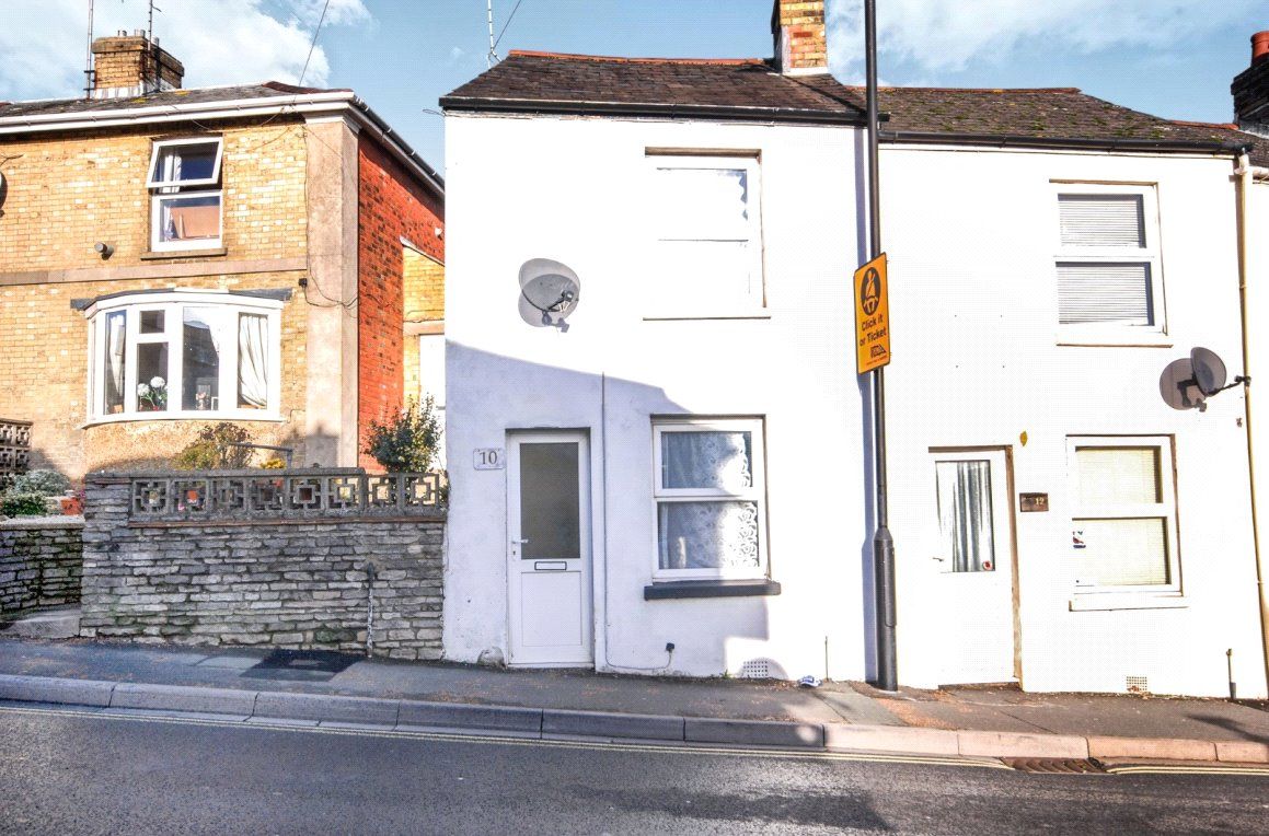2 bed terraced house for sale in St. Johns Road, Ryde PO33 Zoopla