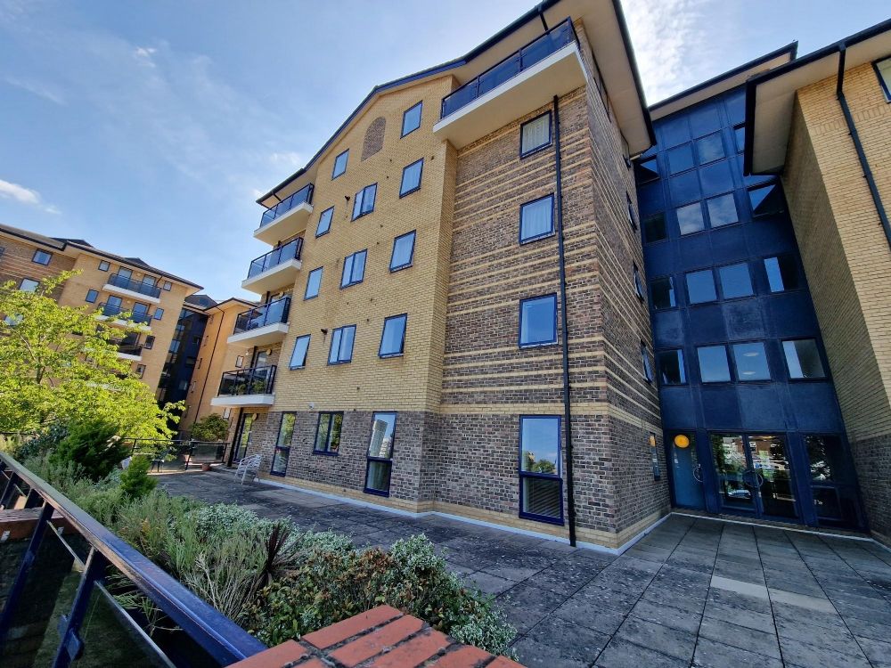 2 bed flat to rent in Tavistock Gate, Tavistock Road, Croydon CR0 Zoopla