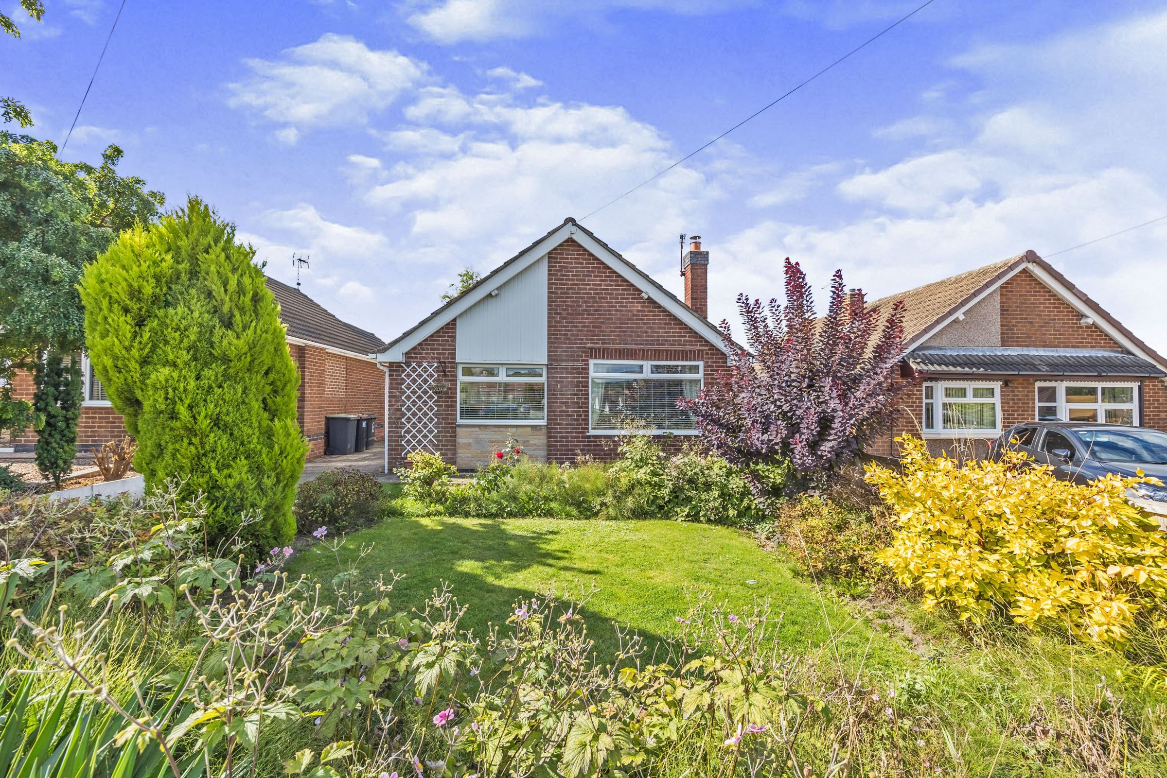 2 bed bungalow for sale in Dorothy Avenue, Newthorpe, Nottingham