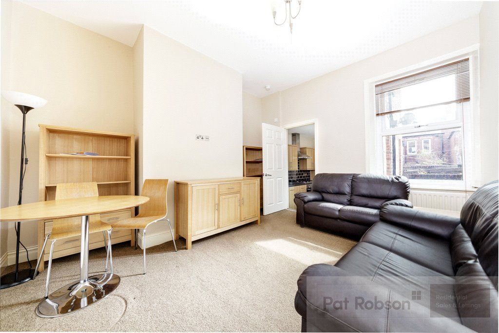 2 bed flat to rent in Sandringham Road, South Gosforth, Newcastle Upon