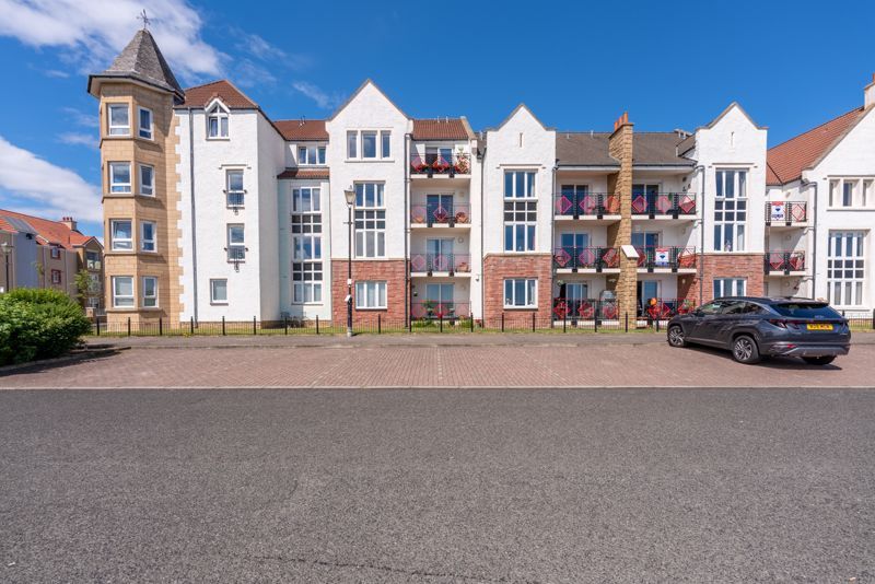 2 bed flat for sale in Harbour Place, Dalgety Bay, Dunfermline KY11