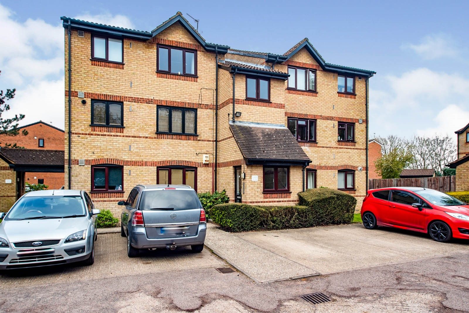 1 bed flat for sale in Courtlands Close, Watford WD24 Zoopla
