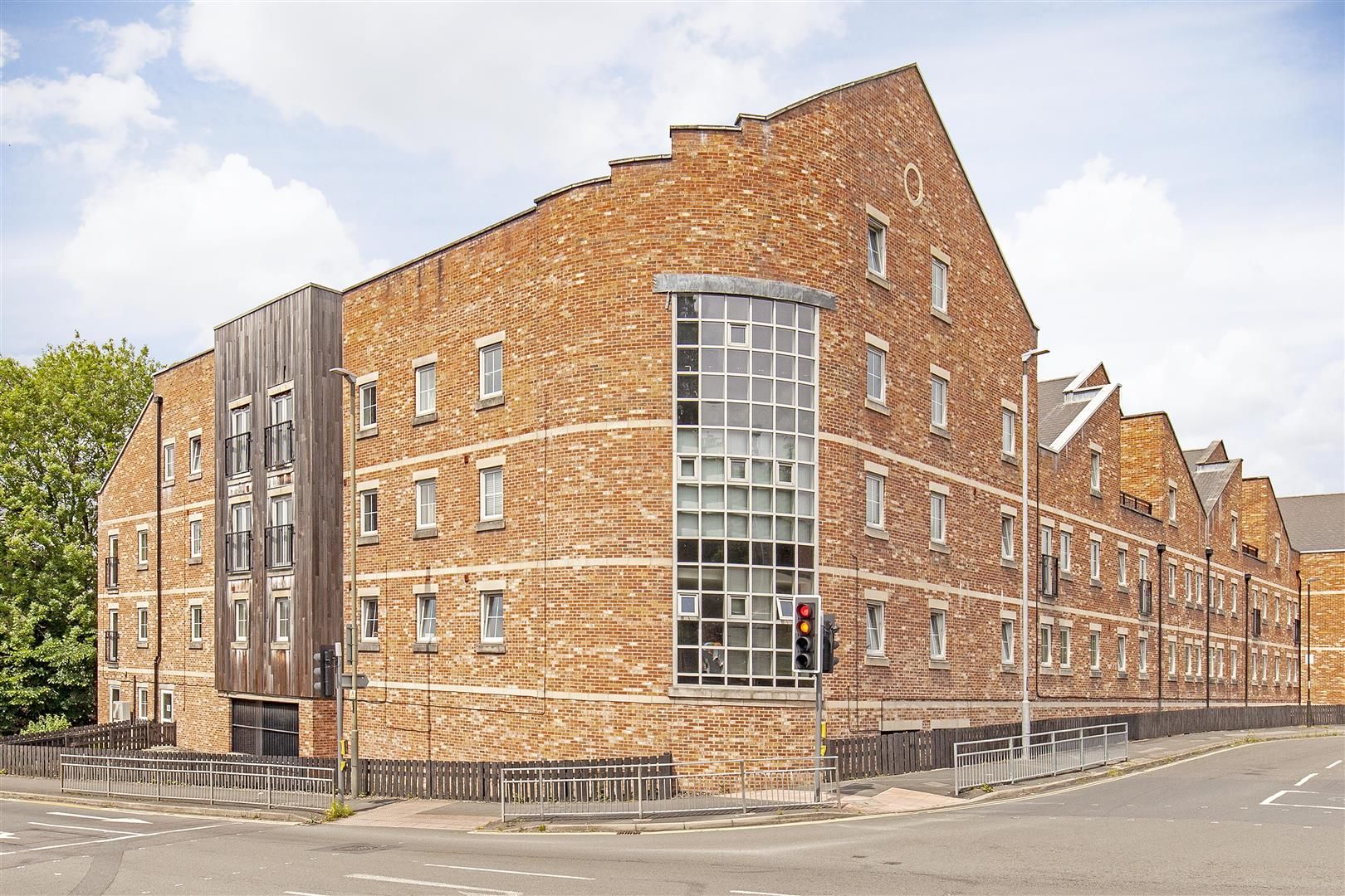 1 bed flat to rent in Piccadilly Heights, Wain Avenue, Chesterfield S41