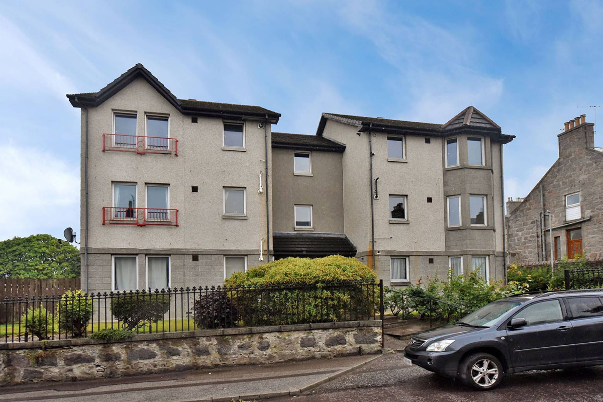 2 bed flat for sale in Picktillum Avenue, Aberdeen AB25 Zoopla