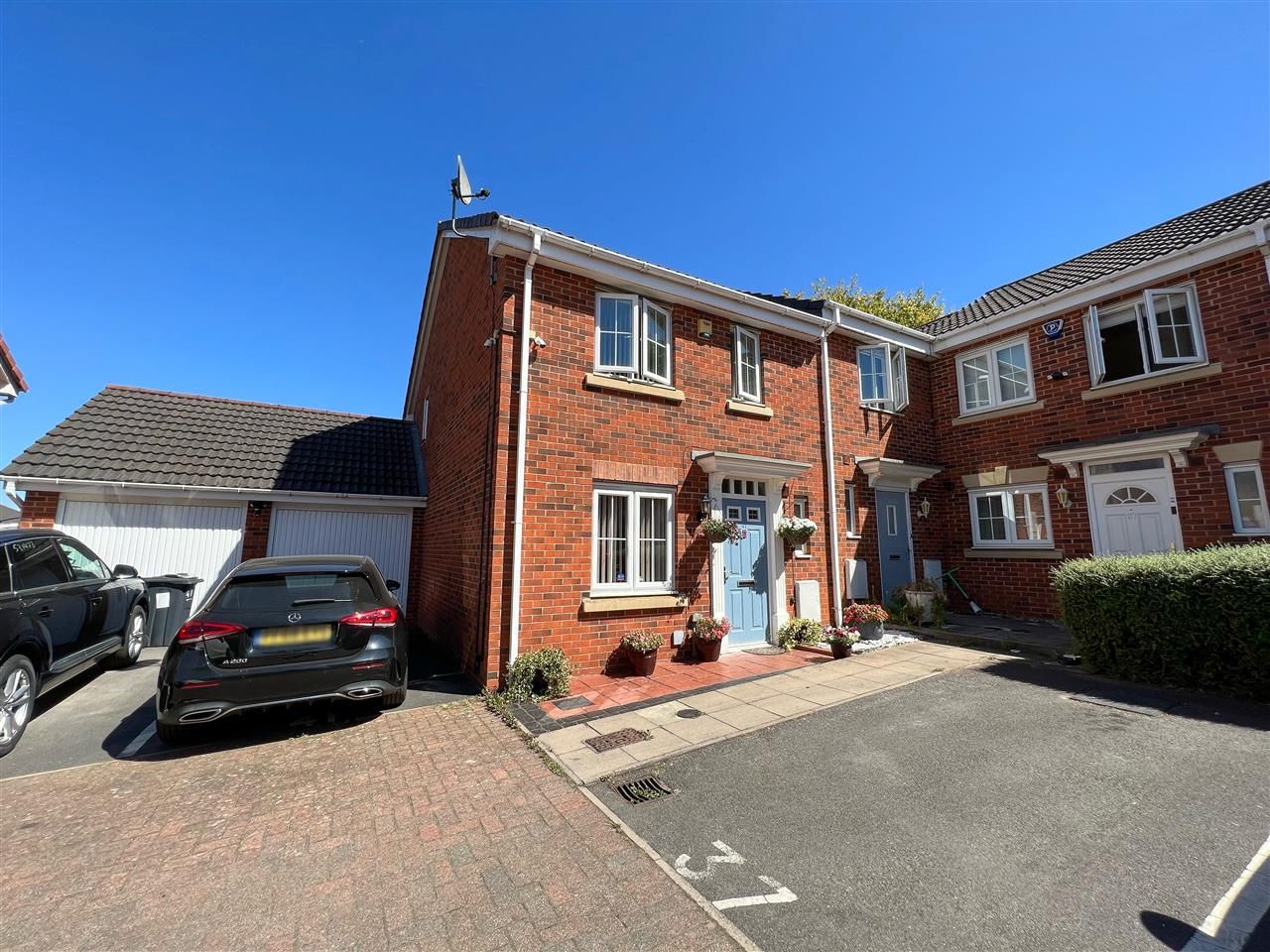 3 bed end terrace house for sale in New Imperial Crescent, Tyseley