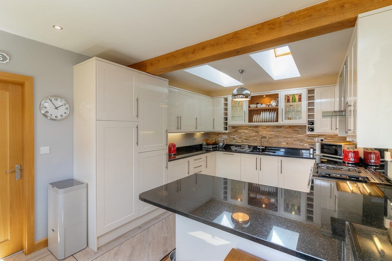 2 bed barn conversion for sale in Barnsley Road, Blacker Hill, Barnsley