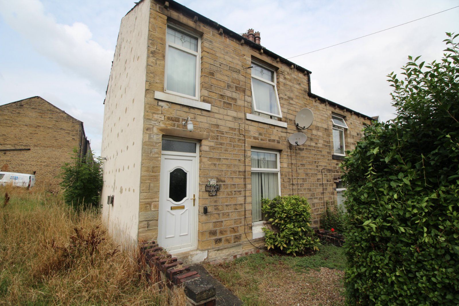 2 bed semidetached house for sale in Manor Street, Newsome