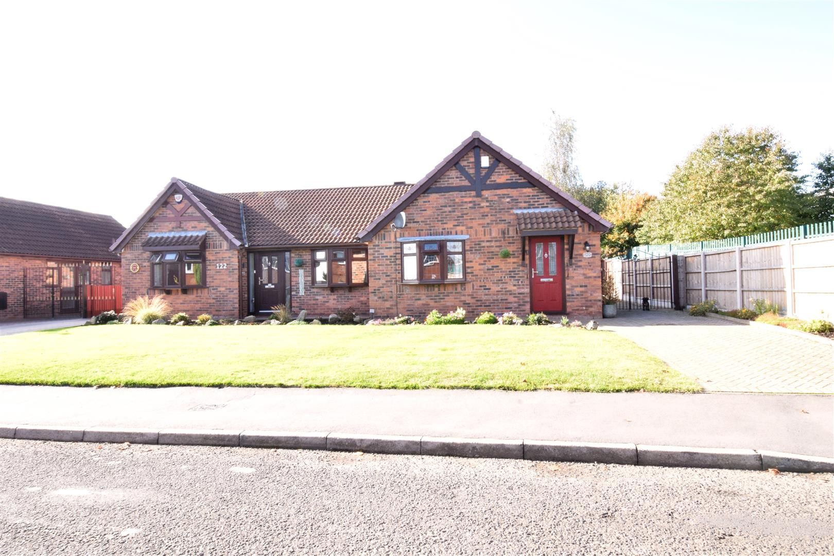 2 bed semidetached bungalow for sale in St. Avenue