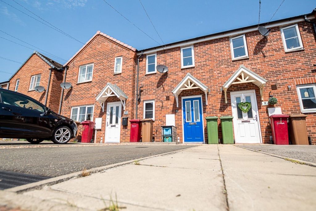 2 bed terraced house for sale in Grebe Mews, Scunthorpe DN16 Zoopla