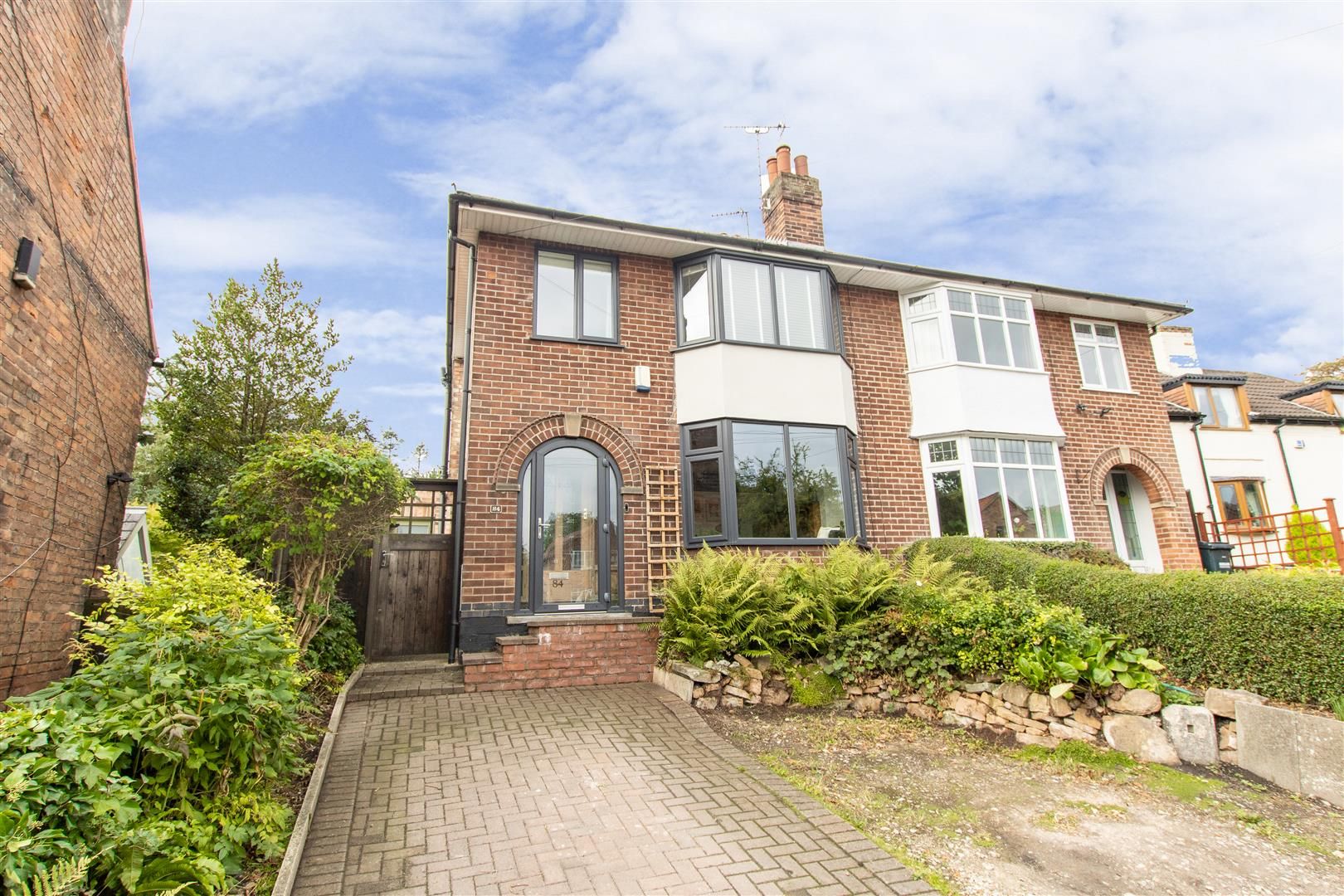 3 bed semidetached house for sale in Main Road, Gedling, Nottingham