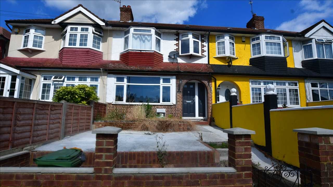 3 bed property for sale in Crescent Road, London N9 Zoopla