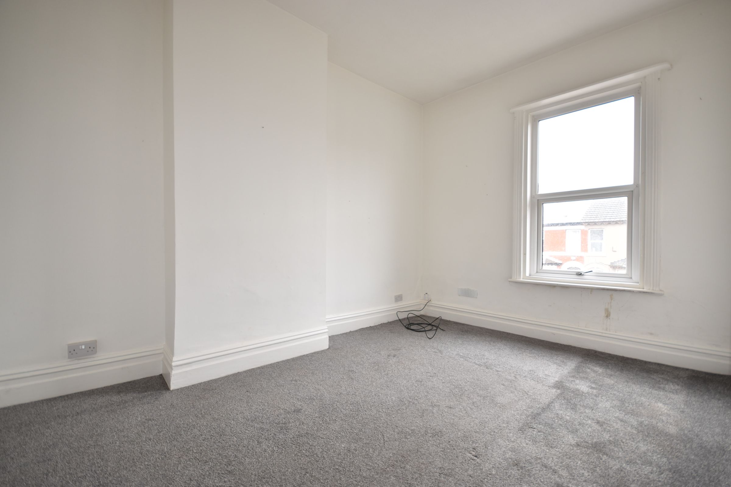 2 bed flat to rent in Egerton Road, Blackpool FY1 Zoopla