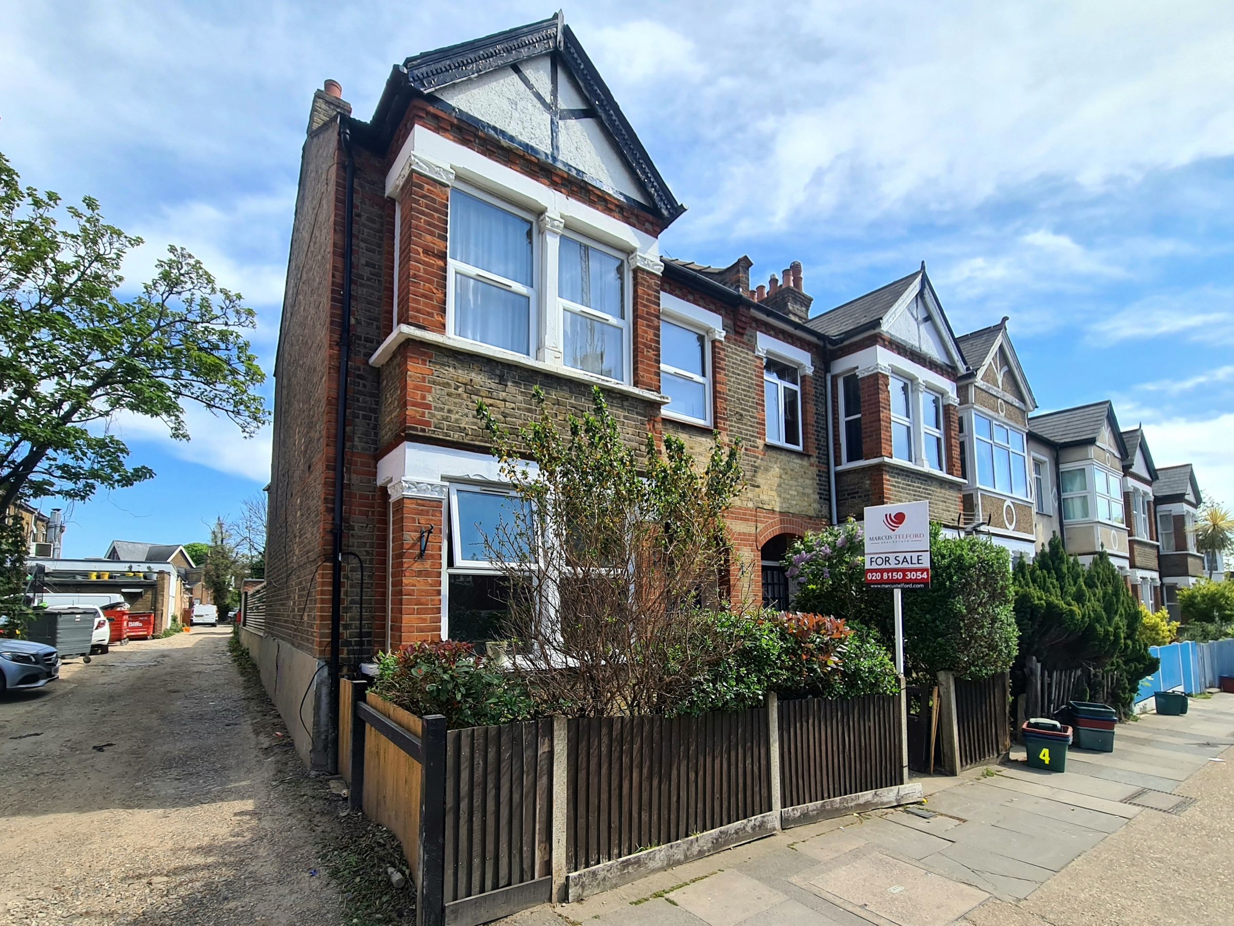 3 bed for sale in St Johns Road, Isleworth TW7 Zoopla