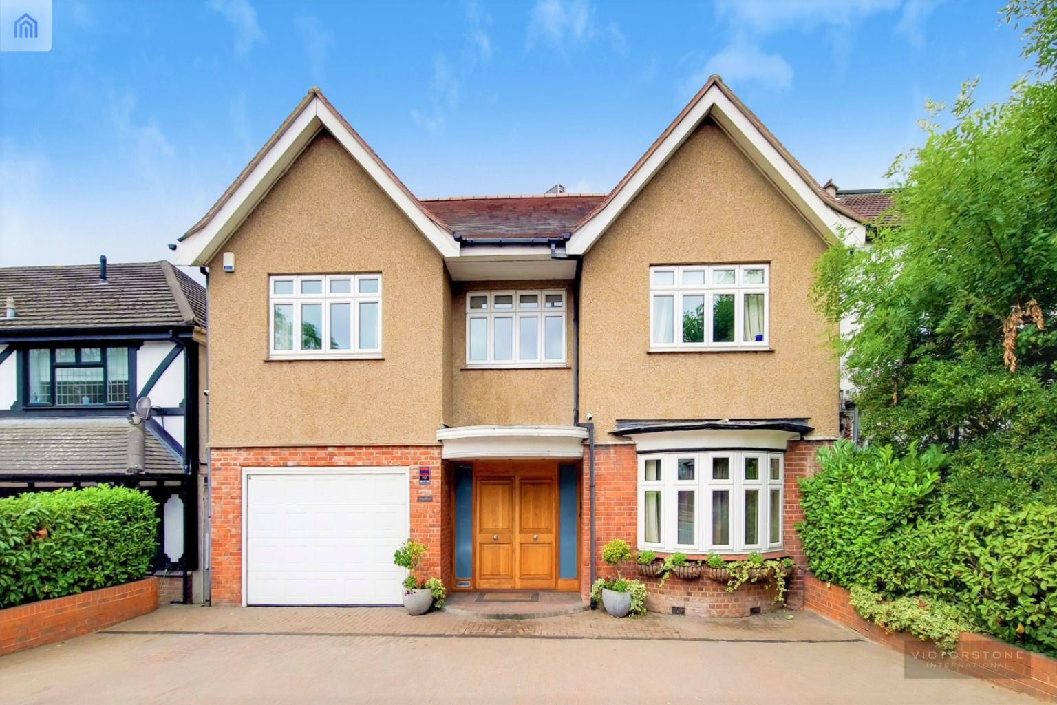 6 bed semidetached house for sale in Cockfosters Road, Hadley Wood