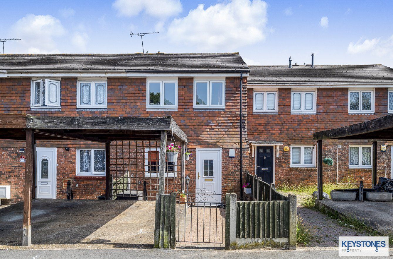 2 bed terraced house for sale in Hitchin Close, Harold Hill RM3 Zoopla
