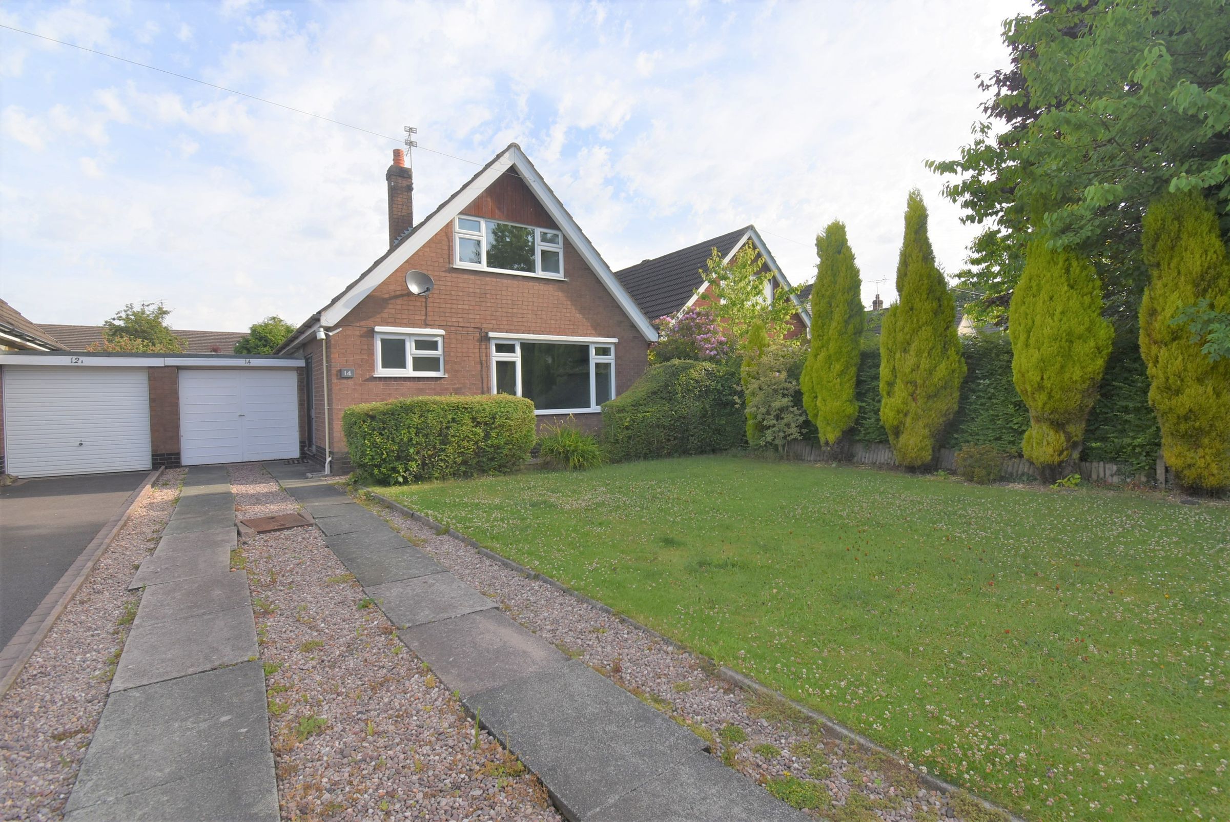2 bed detached bungalow to rent in Field Way, Alsager, StokeOnTrent