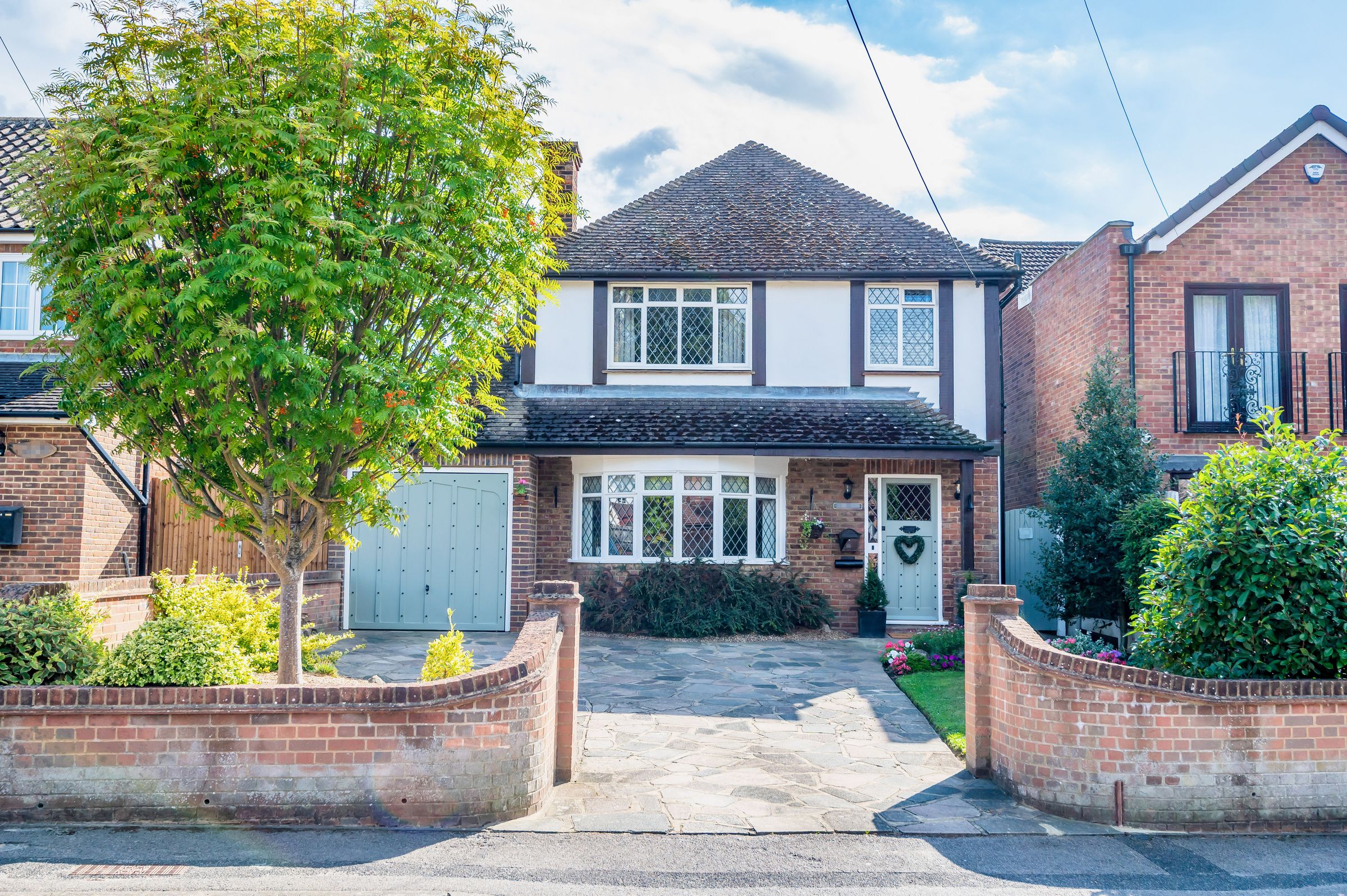 3 bed detached house for sale in Constitution Hill, Snodland ME6 Zoopla