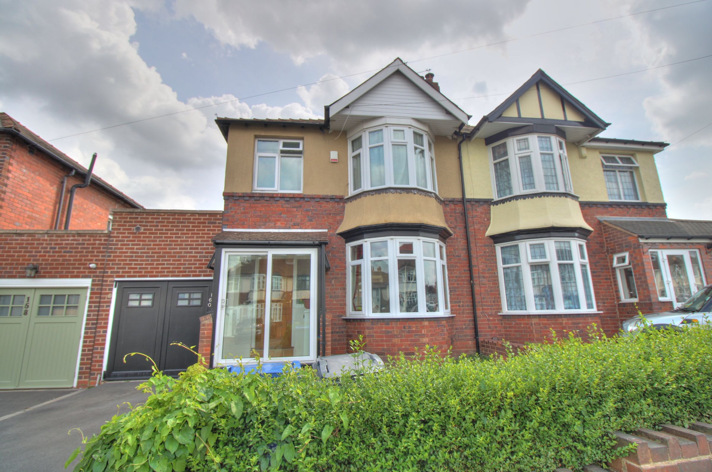 3 bed semidetached house for sale in Farm Road, Oldbury B68 Zoopla