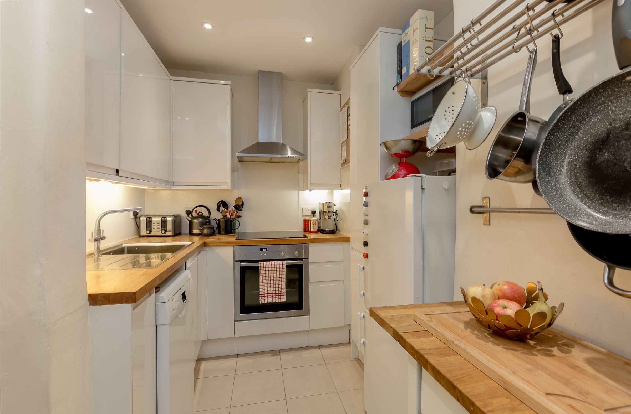 2 bed flat for sale in Manor Place, Edinburgh EH3 Zoopla