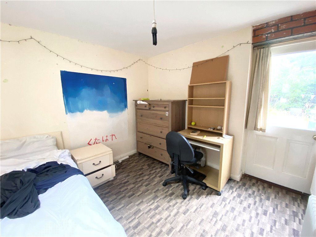 1 bed property to rent in Egham Hill, Egham, Surrey TW20 Zoopla