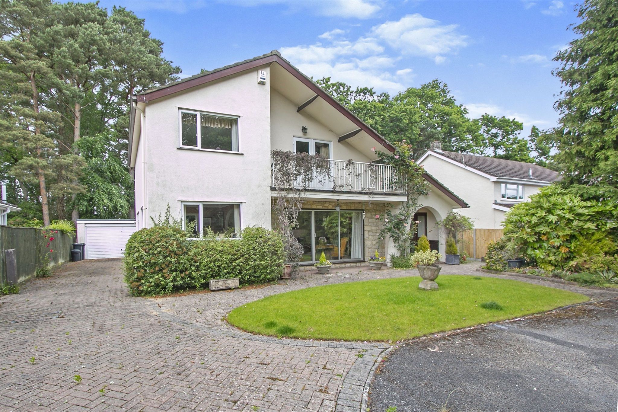 3 bed detached house for sale in Hazel Drive BH22 Zoopla