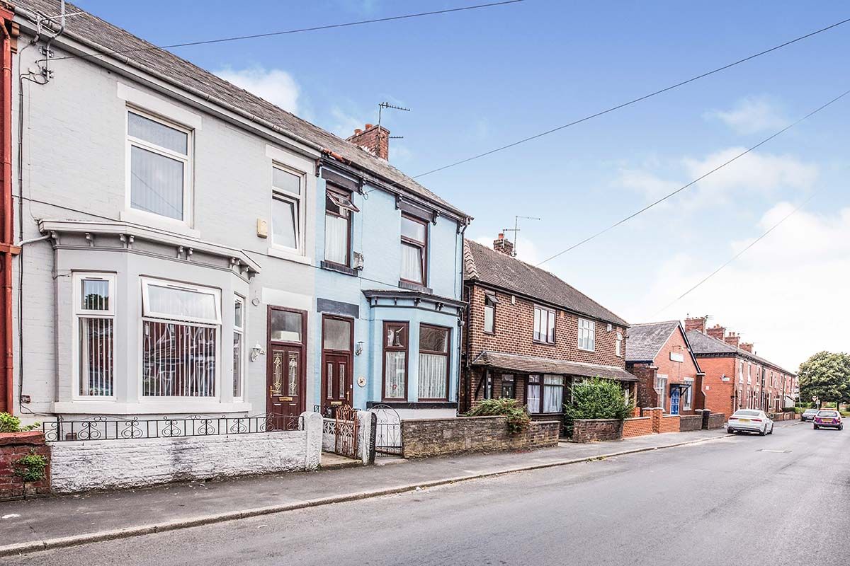 Highmead Street, Abbey Hey, Manchester M18  