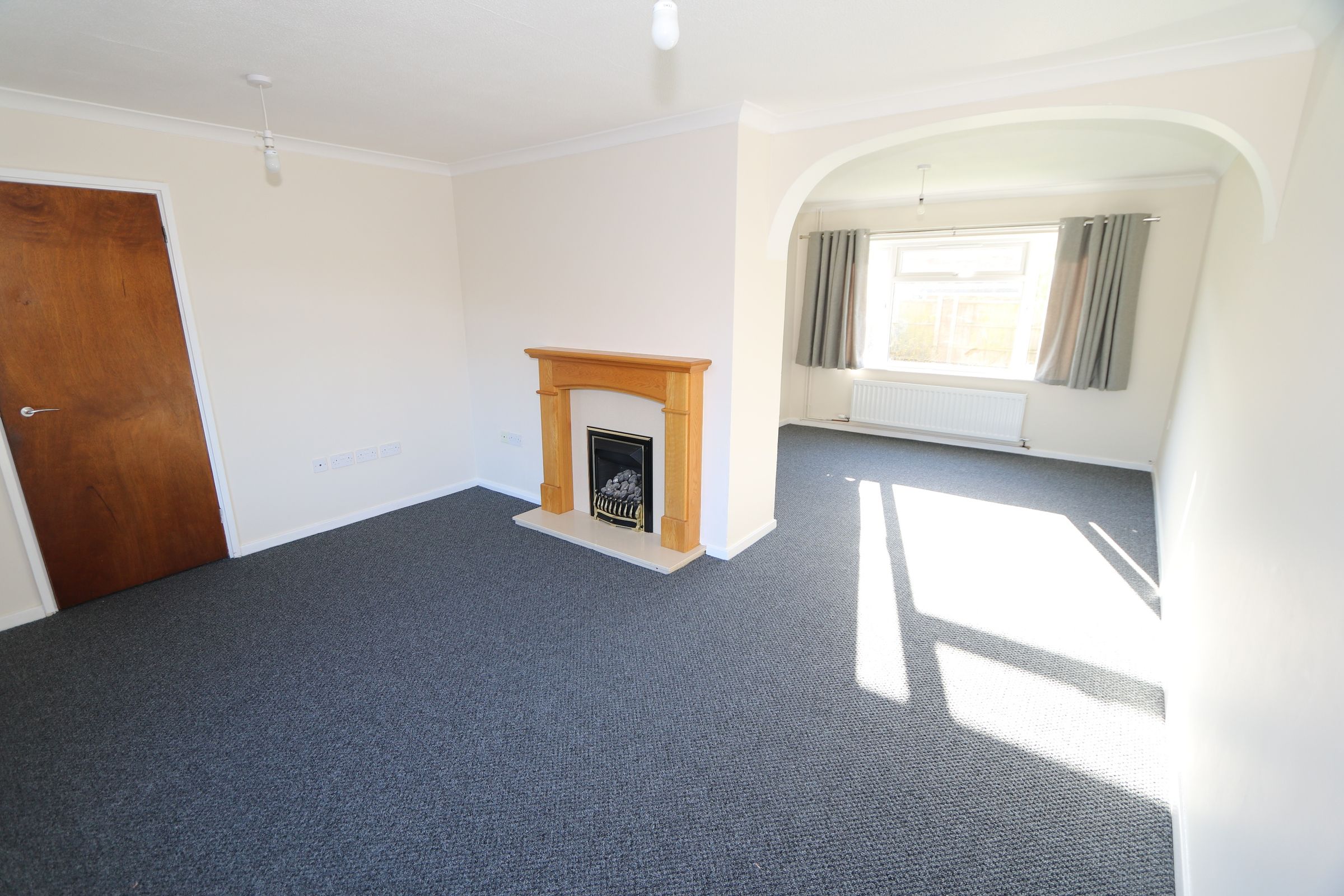 3 bed semidetached house to rent in Brickhill Drive, Bedford MK41 Zoopla
