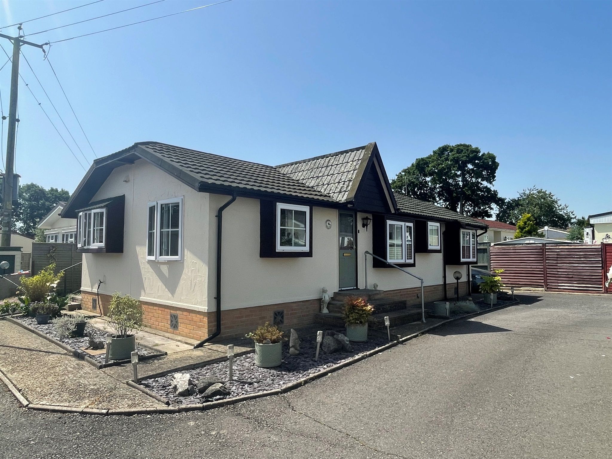 2 bed mobile/park home for sale in Hillbury Park, Hillbury Road