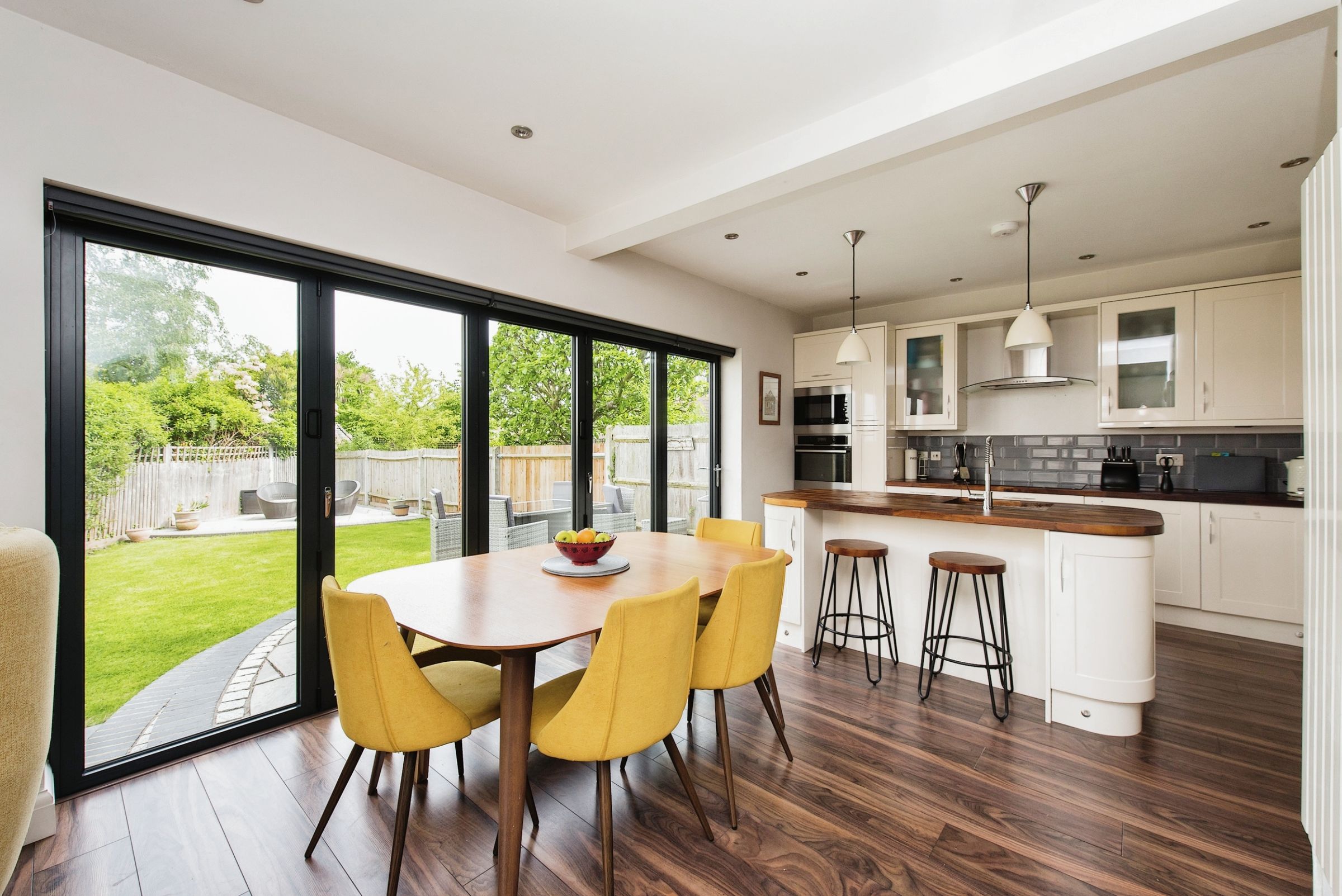 6 bed semidetached house for sale in Brockenhurst Avenue, Worcester