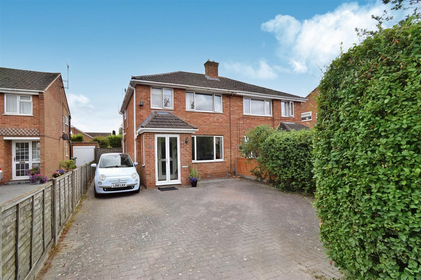 3 bed semidetached house for sale in Innsworth Lane, Longlevens