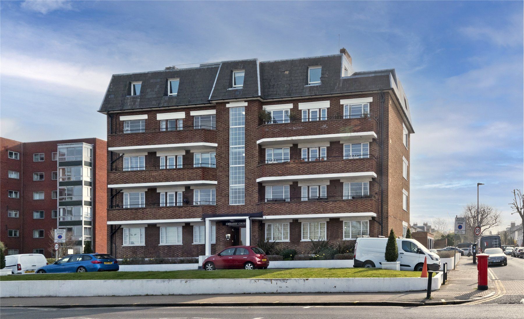 2 bed flat for sale in Portsmouth Road, Surbiton KT6 Zoopla