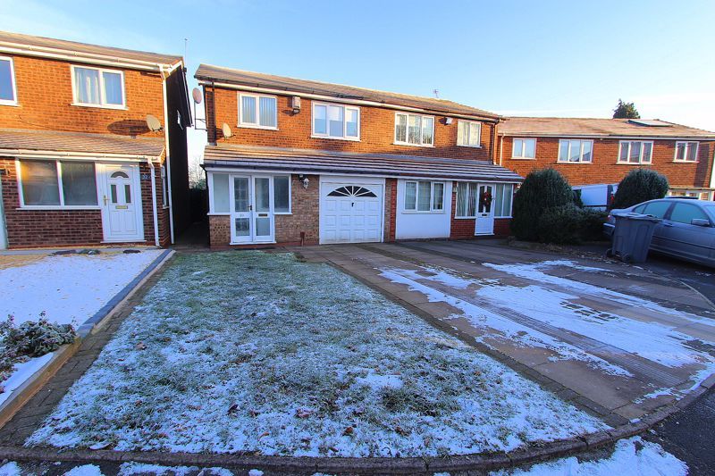 3 bed semidetached house to rent in Henley Close, Walsall WS3 Zoopla