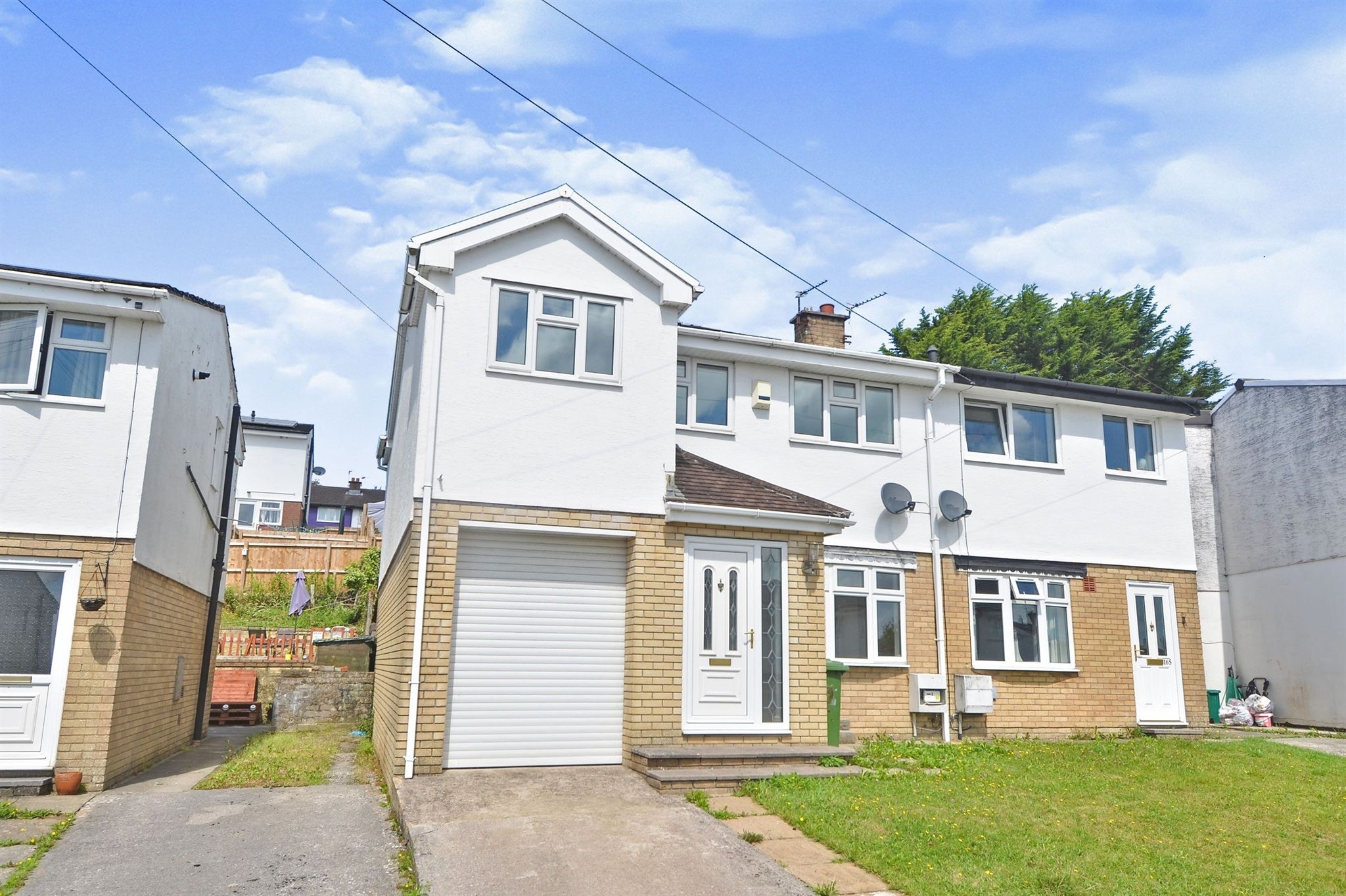 4 bed semidetached house for sale in Meadow Rise, Brynna, Pontyclun