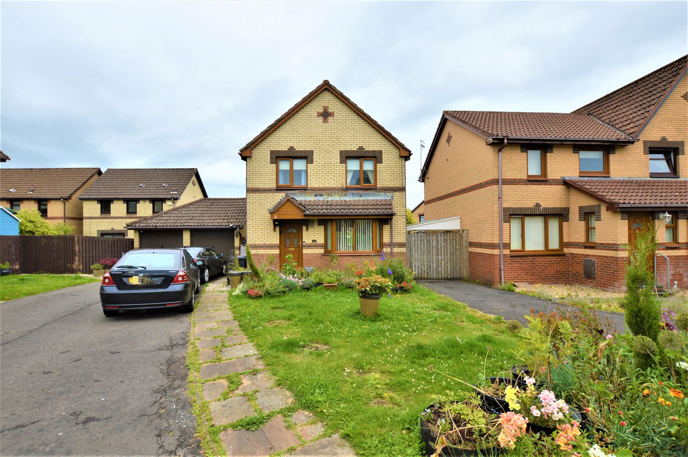 4 bed detached house for sale in 33 Winstanley Wynd, Kilwinning KA13