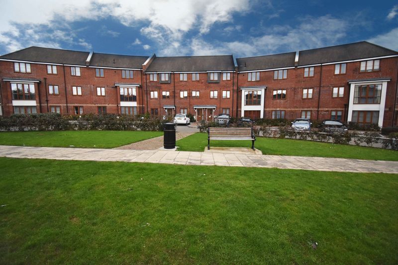 2 bed flat to rent in Atkins House, Peggs Way, Basingstoke RG24 Zoopla