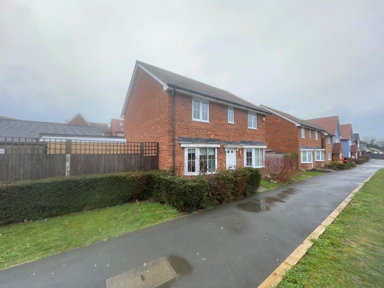 4 bed detached house to rent in The Chase, Main Road, Longfield DA3
