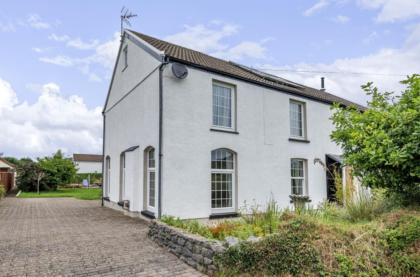 4 bed property for sale in Lime Cottage, Lime Kiln Lane,