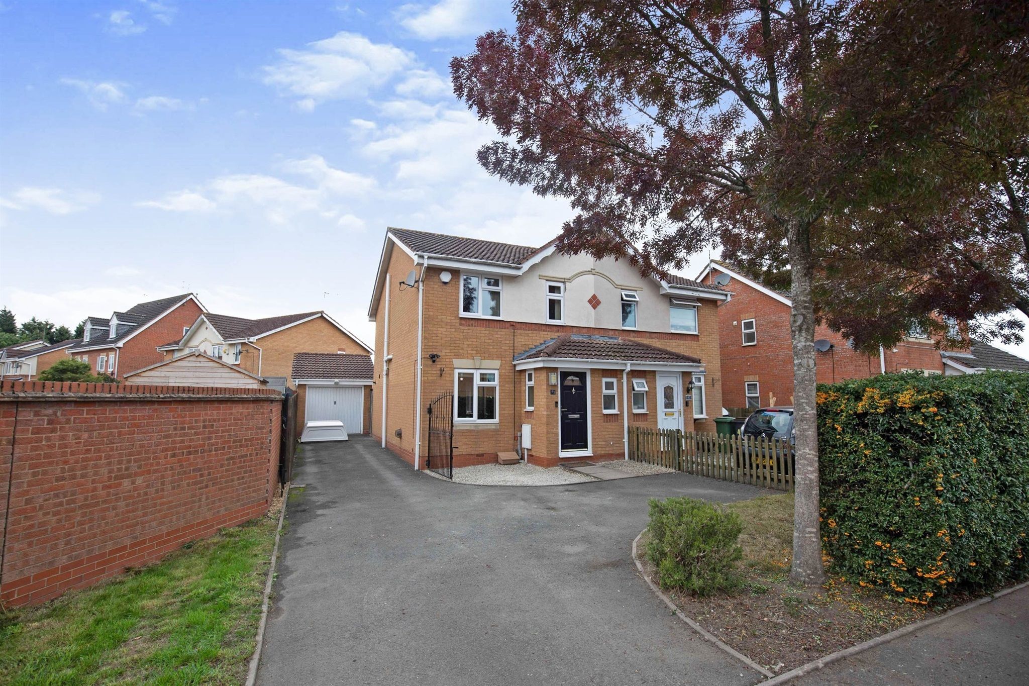 3 bed semidetached house for sale in Sephton Drive, Longford, Coventry