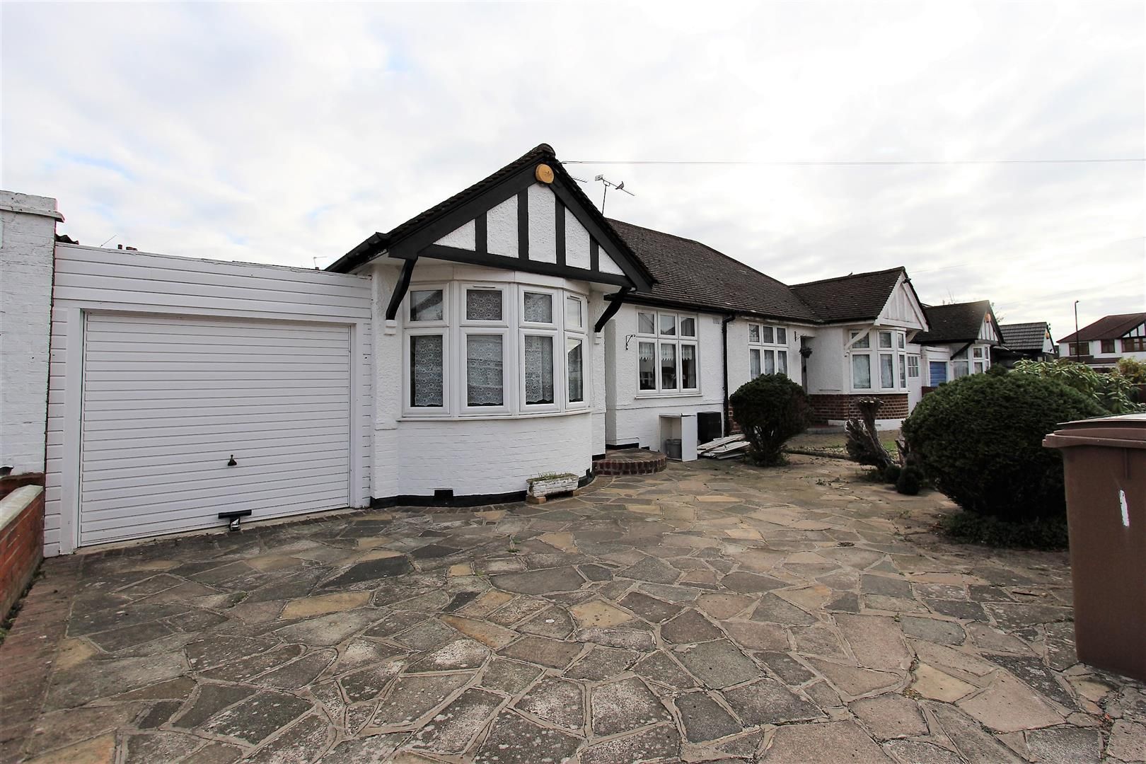 2 bed semidetached bungalow for sale in Russell Road, London E4 Zoopla