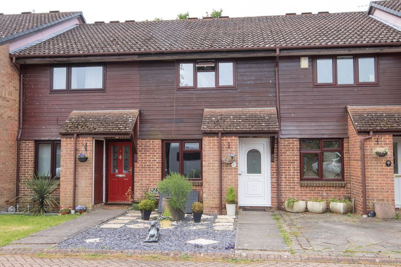 2 bed terraced house for sale in The Dorrits, Totton, Southampton SO40