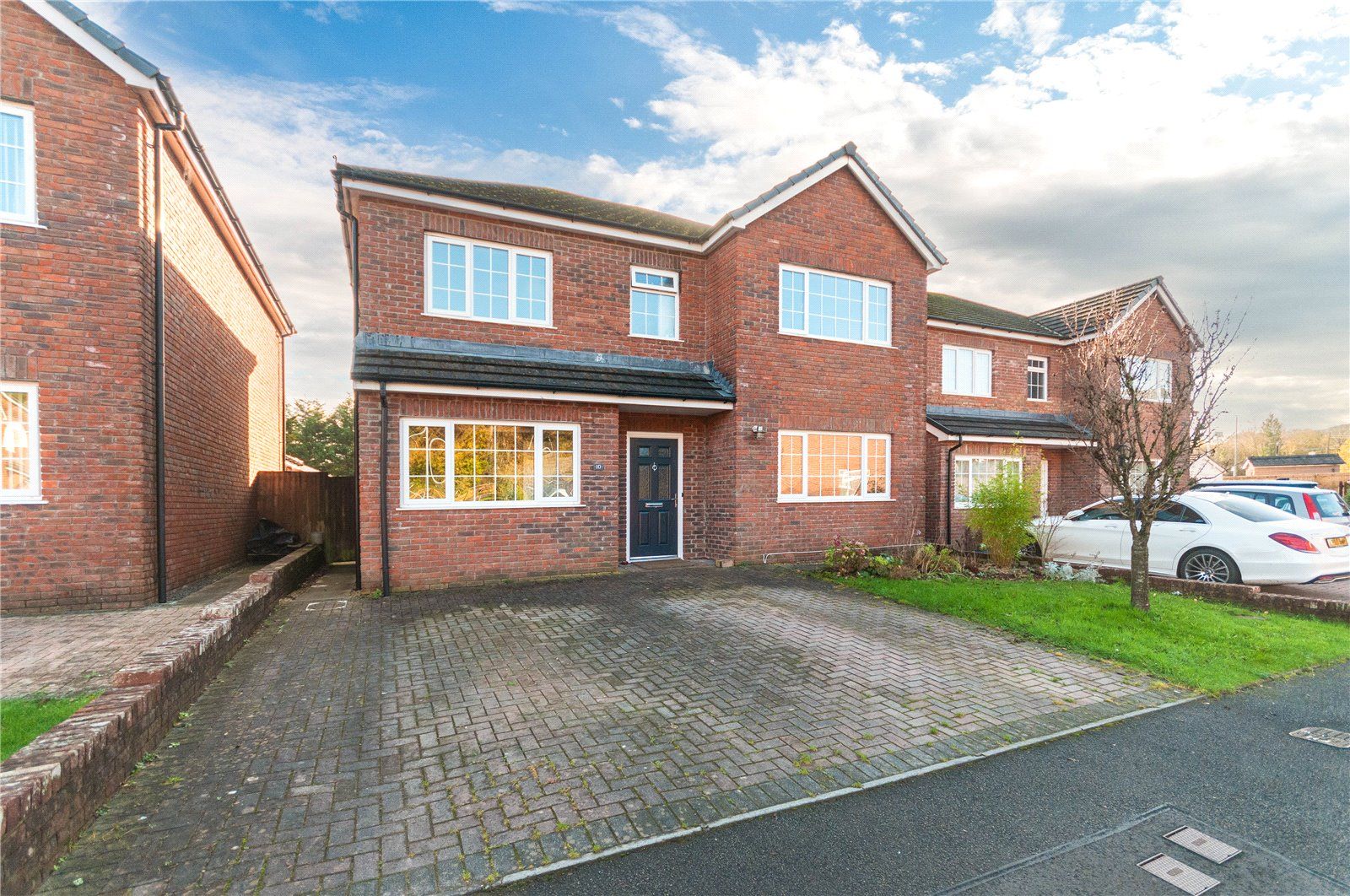 4 bed detached house to rent in Maes Y Gorof, Ystradgynlais, Swansea